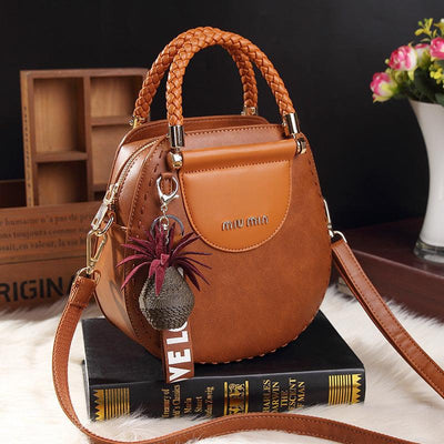 FARA | Leather shoulder bag