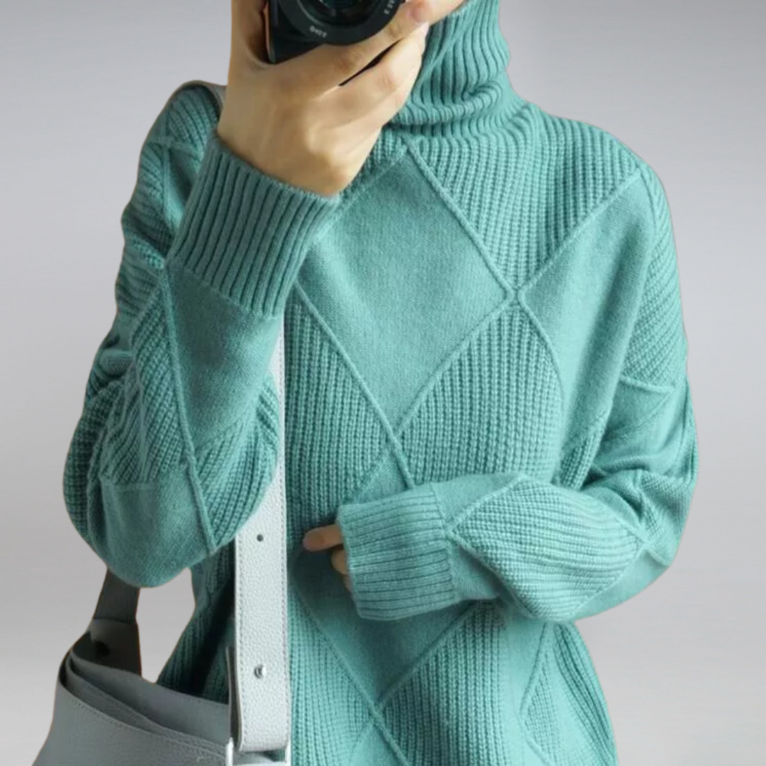 LIRA | Soft turtleneck sweater