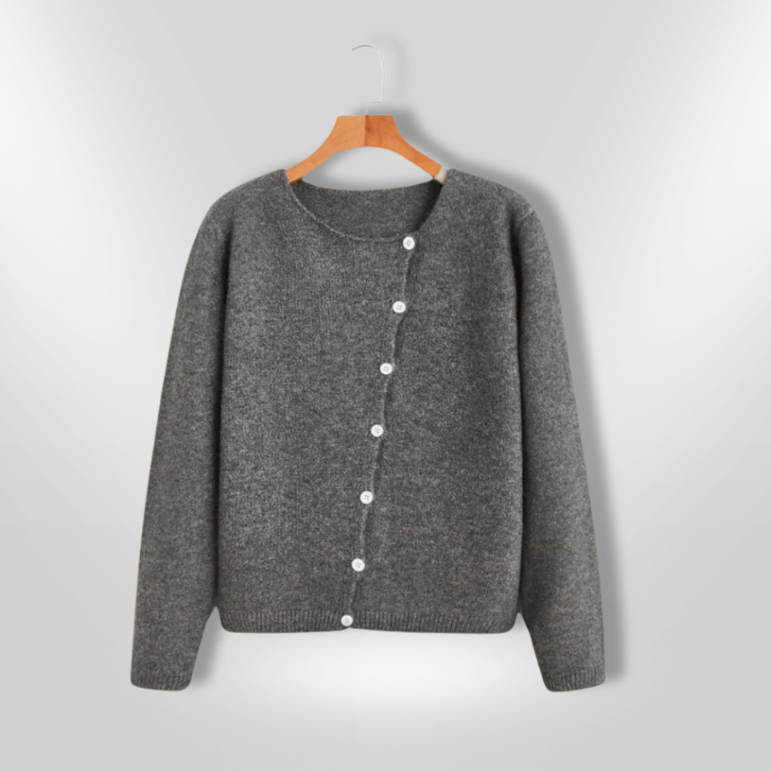 LOVA | Buttoned Sweater