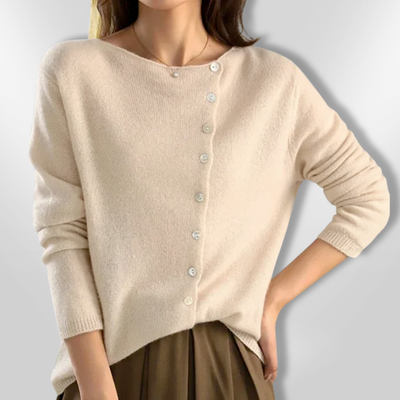 LOVA | Buttoned Sweater