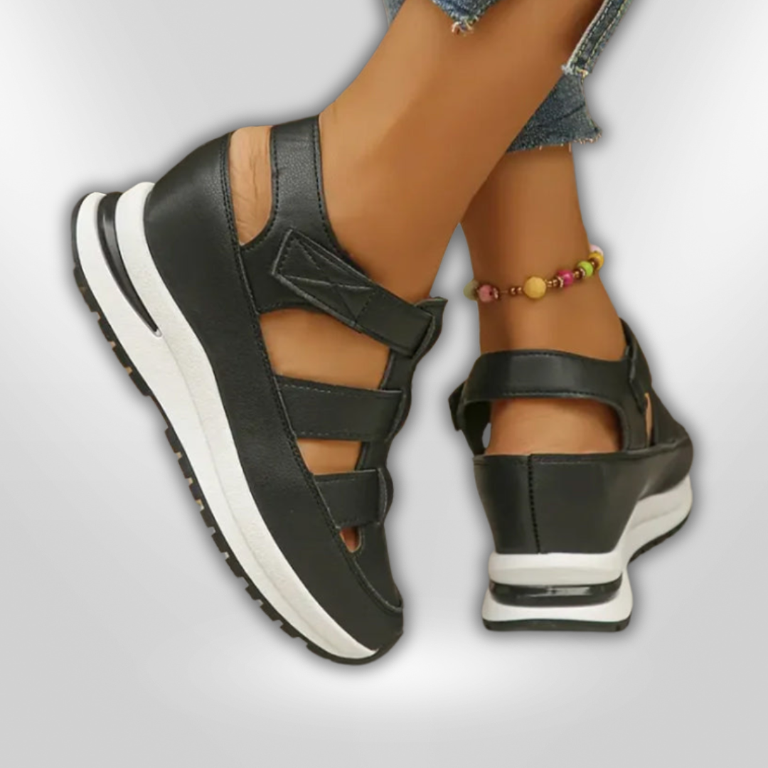 NICOLE | Closed Toe Sneakers