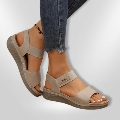 MALANDA | Zomerse sandalen met sleehak