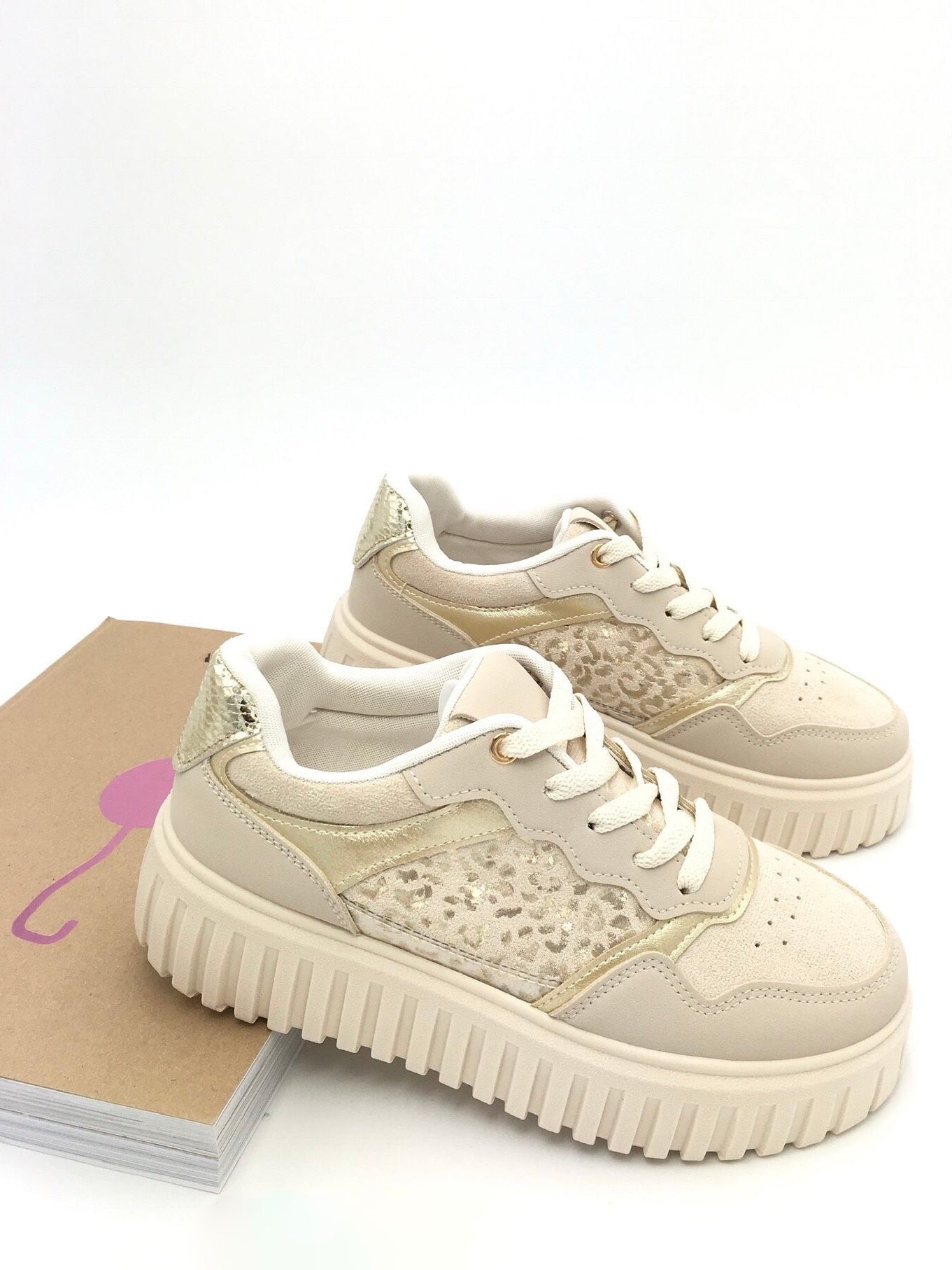 PRINT | Beige Sneaker