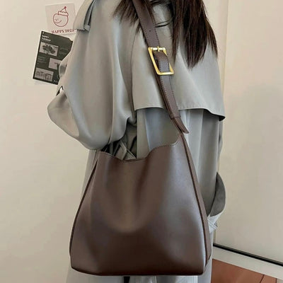 JULIE | Elegant pockets