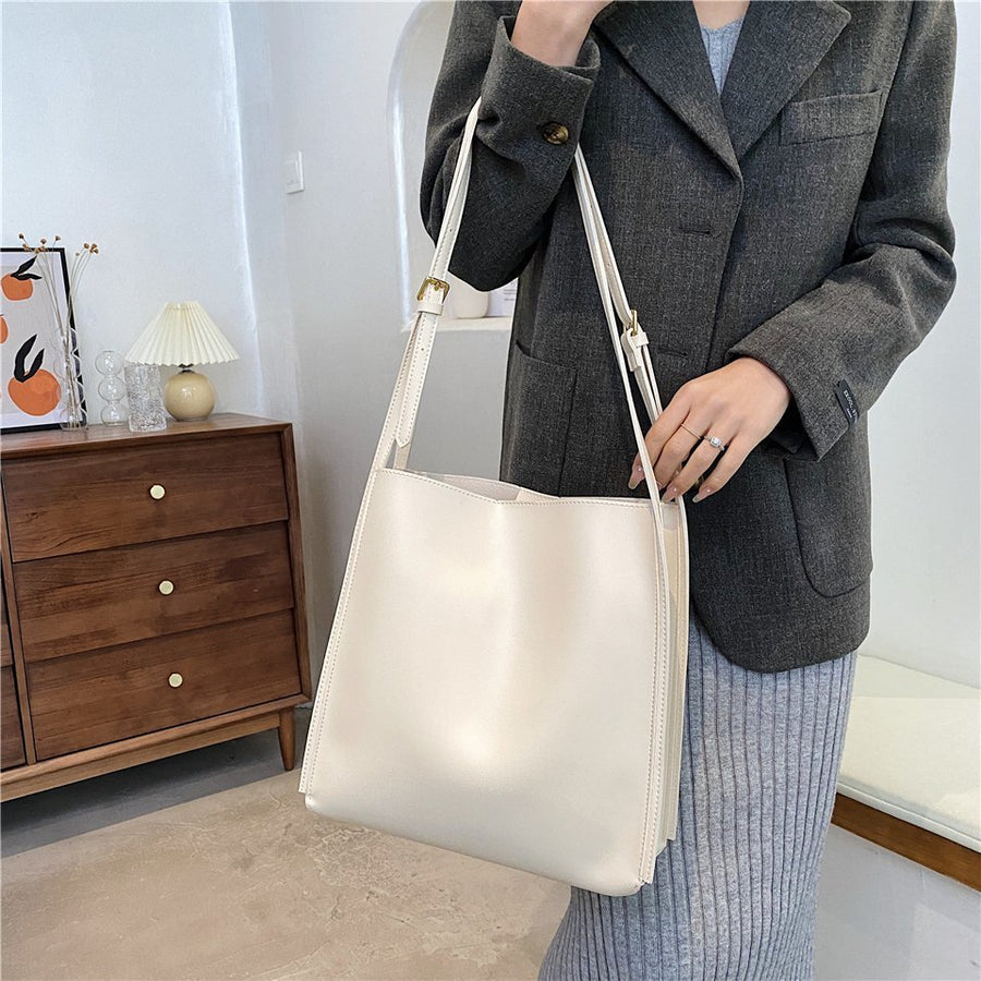 AVA | Elegant pockets