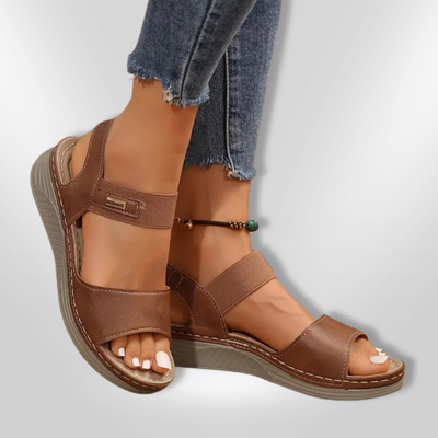 MALANDA | Zomerse sandalen met sleehak