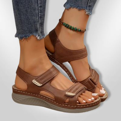 MALANDA | Zomerse sandalen met sleehak
