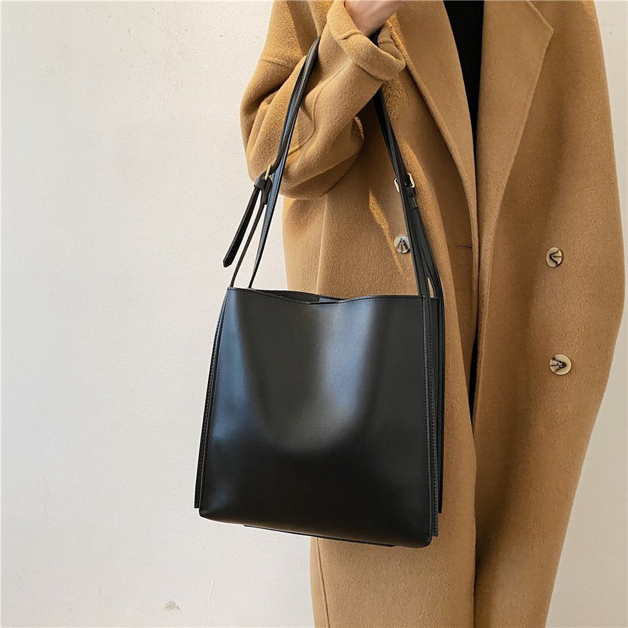 AVA | Elegant pockets
