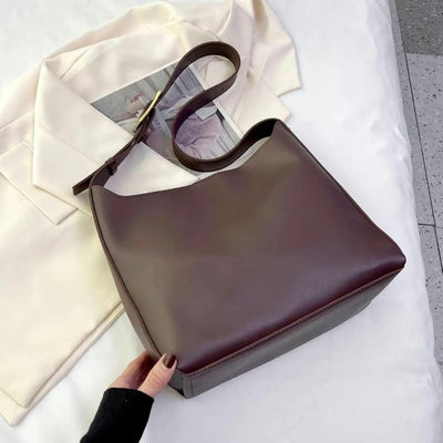 JULIE | Elegant pockets