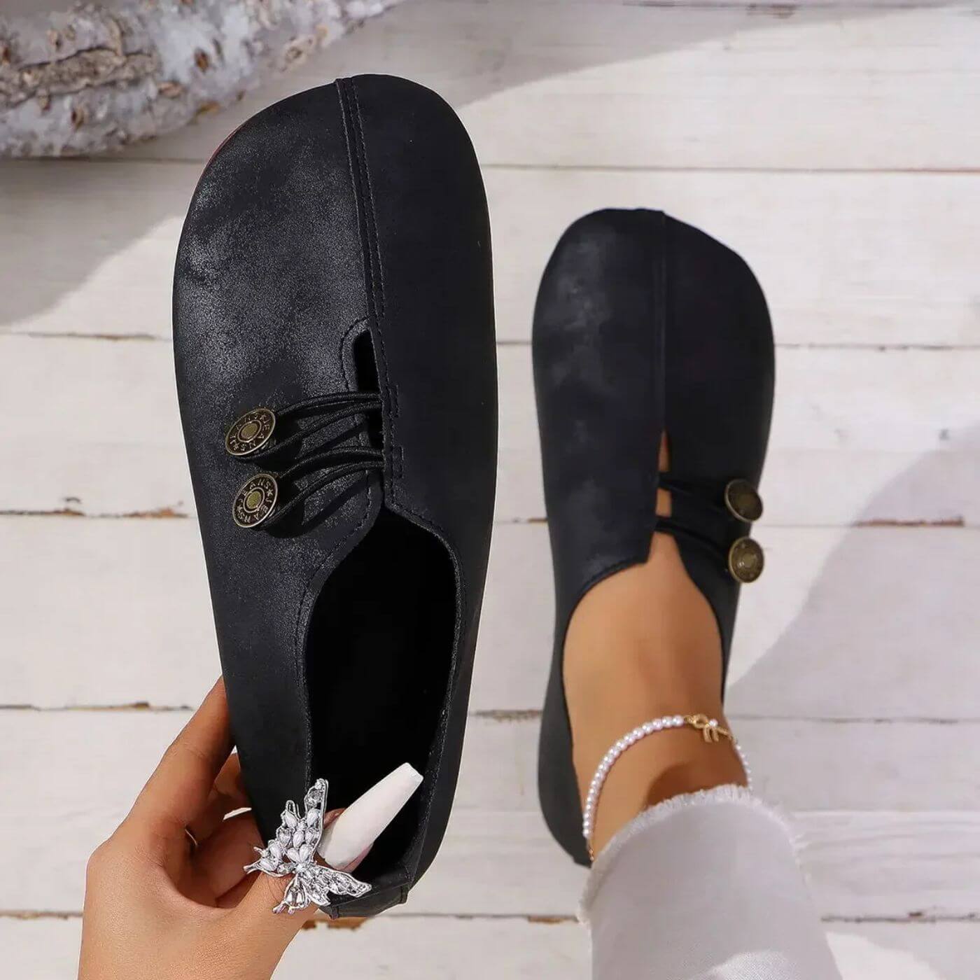 LYDIA | Soft and Flexible Orthopedic Shoes