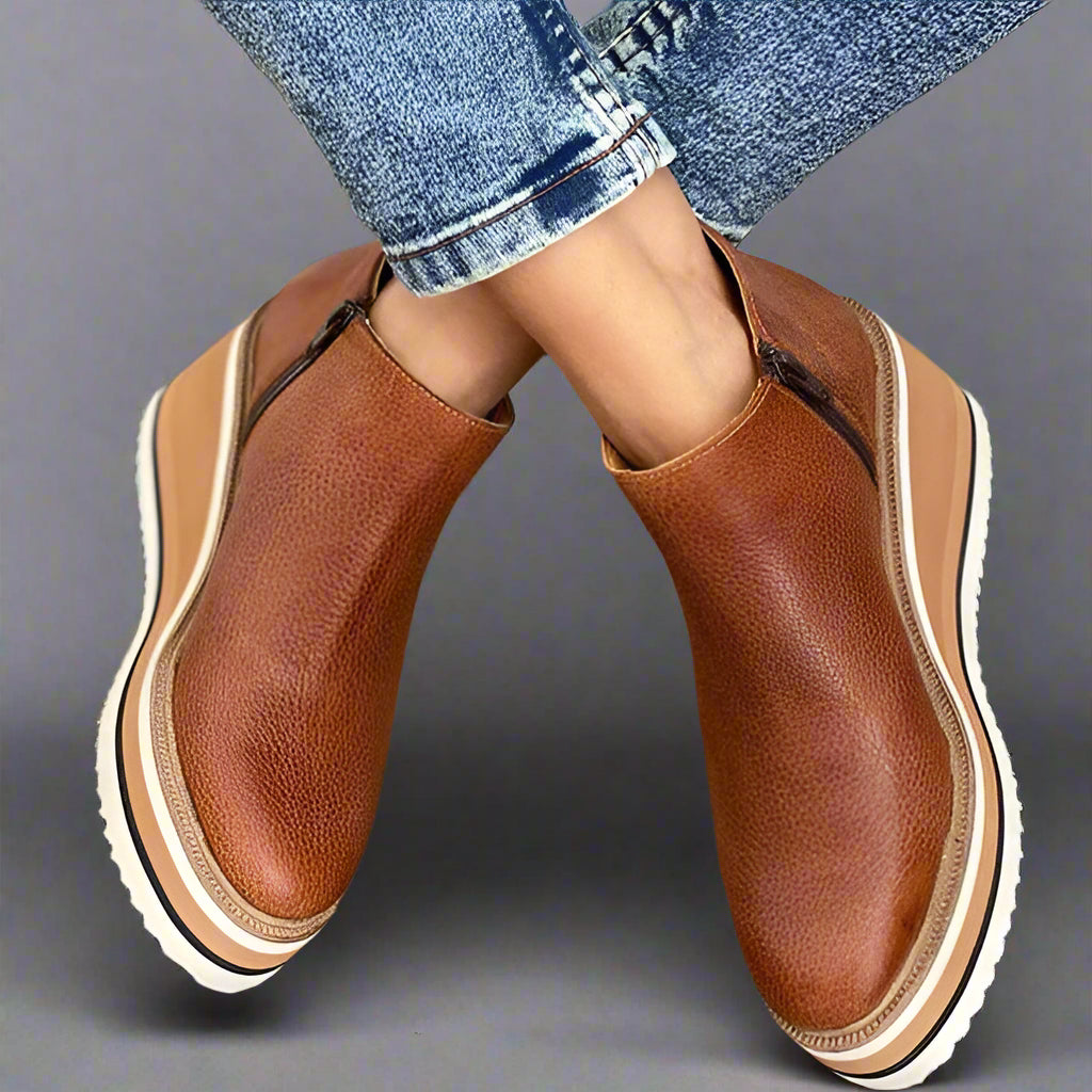 SWANTJE | Elegant and lightweight ankle boots