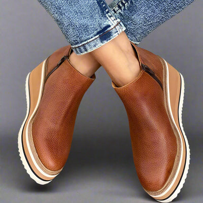 SWANTJE | Elegant and lightweight ankle boots
