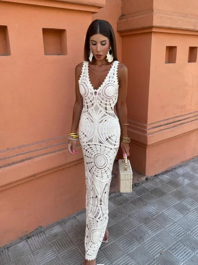 LISELOTTE | V-Neck Maxi Dress