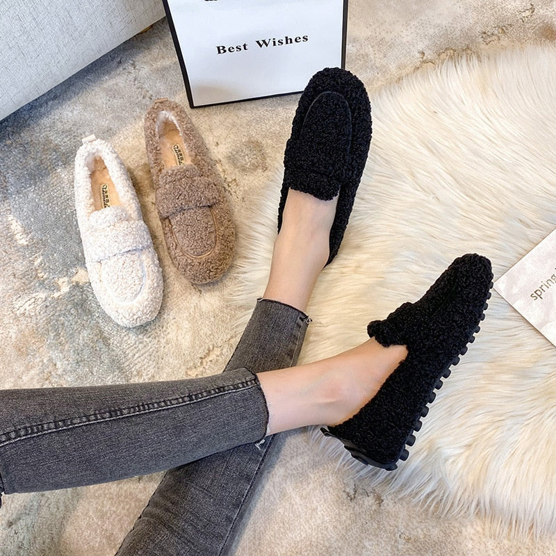 ALICE | Stylish Fuzzy Winter Loafers