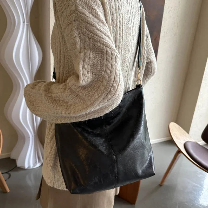 CHELSEY | Vintage leather shoulder bag