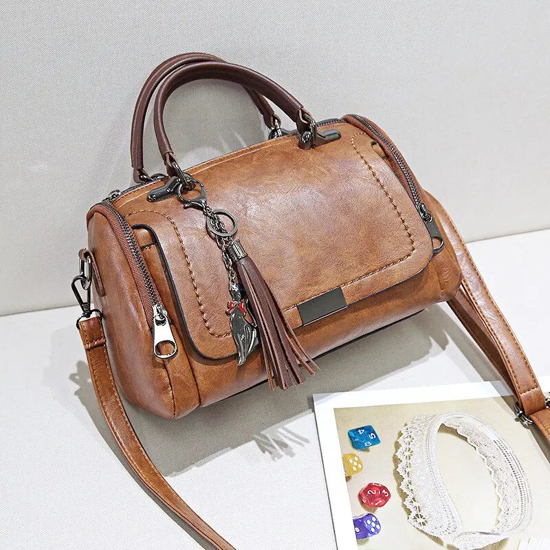 IRMELA | Elegant leather shoulder bag