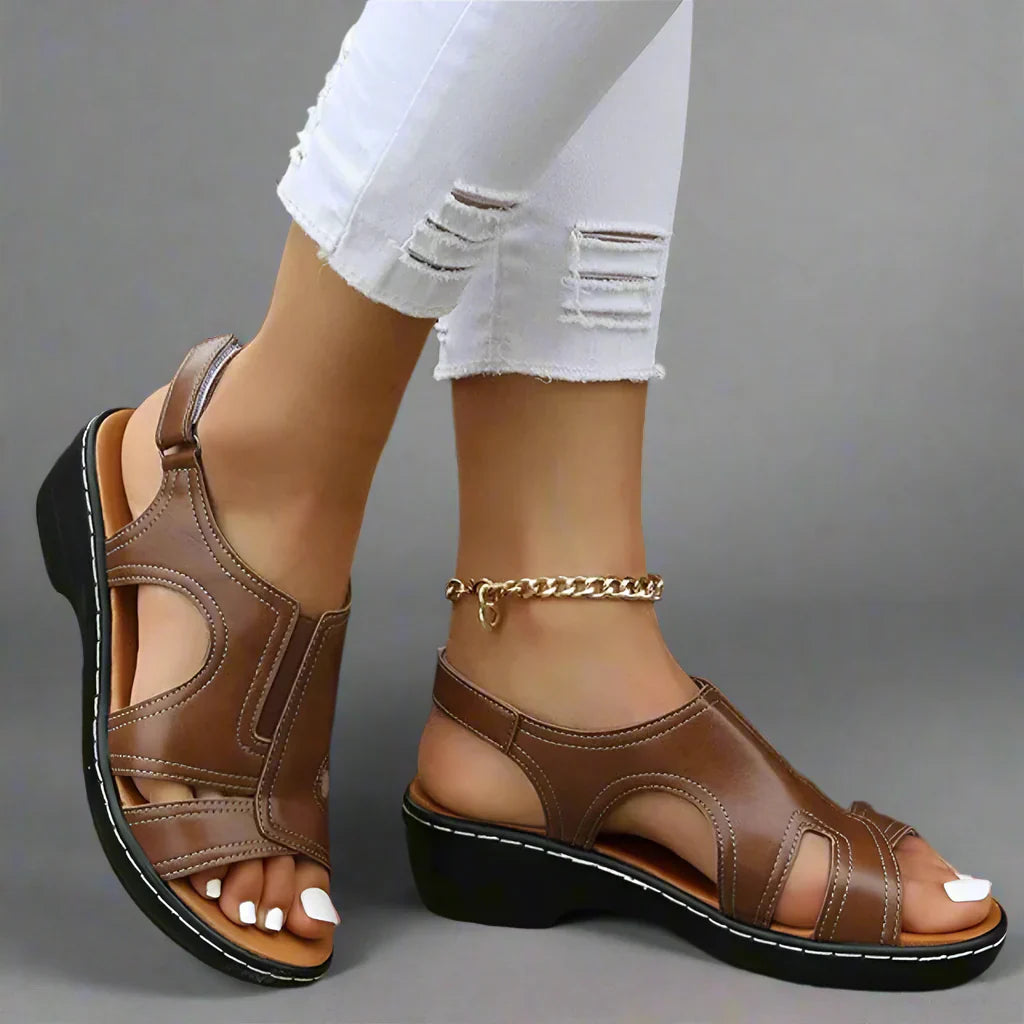 BENIGNA | Comfortable and elegant women's sandals