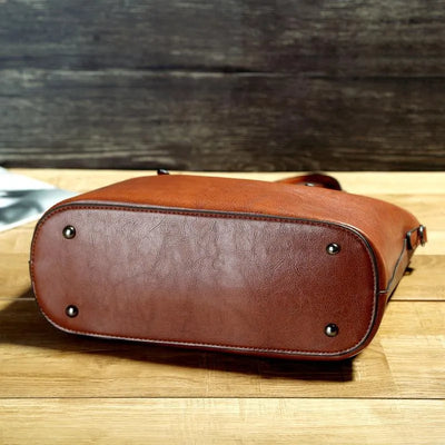 NICOLE | Vintage leather shoulder handbag