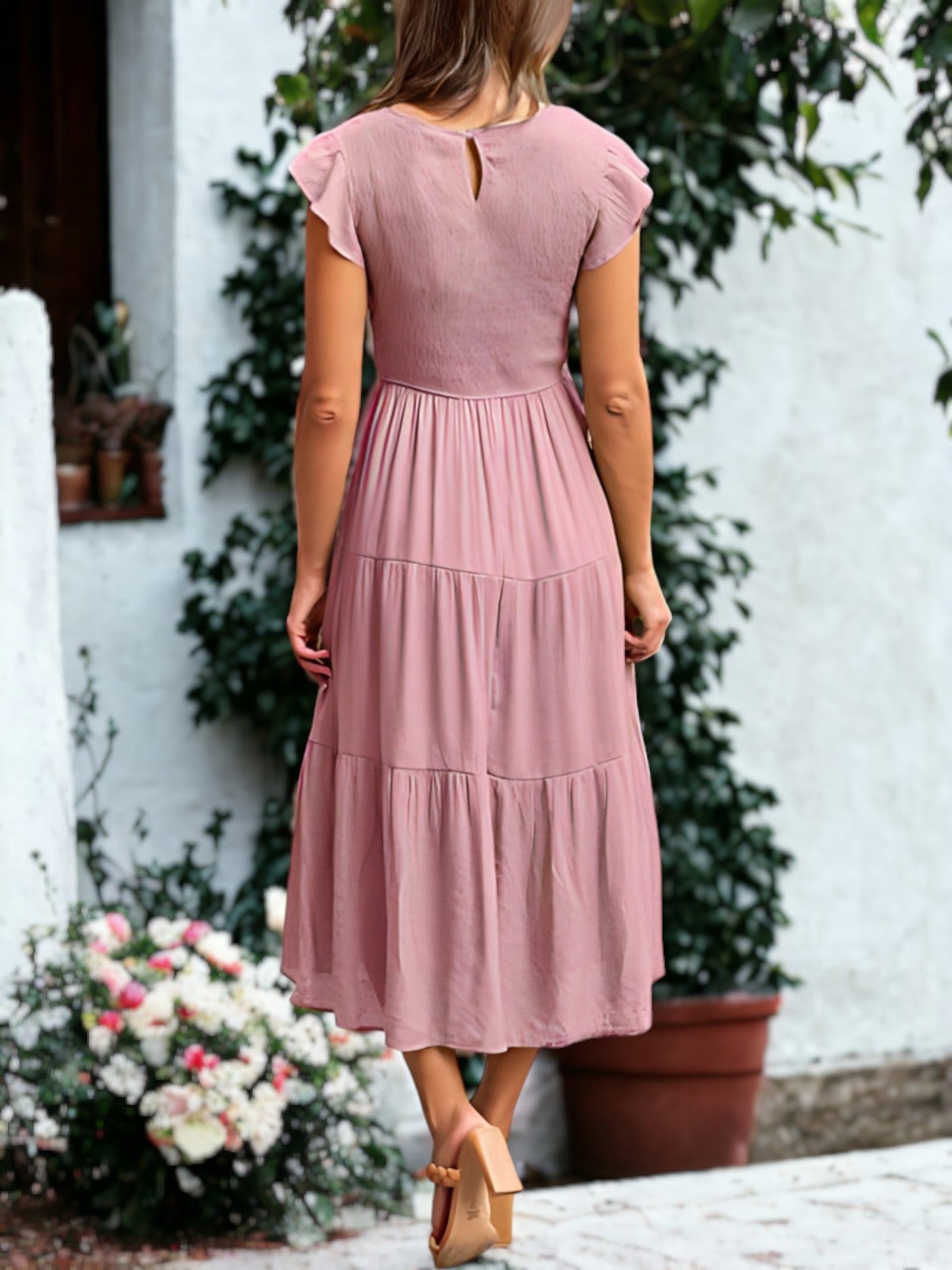 MIA | Shirred Ruffle Sleeve Midi Dress