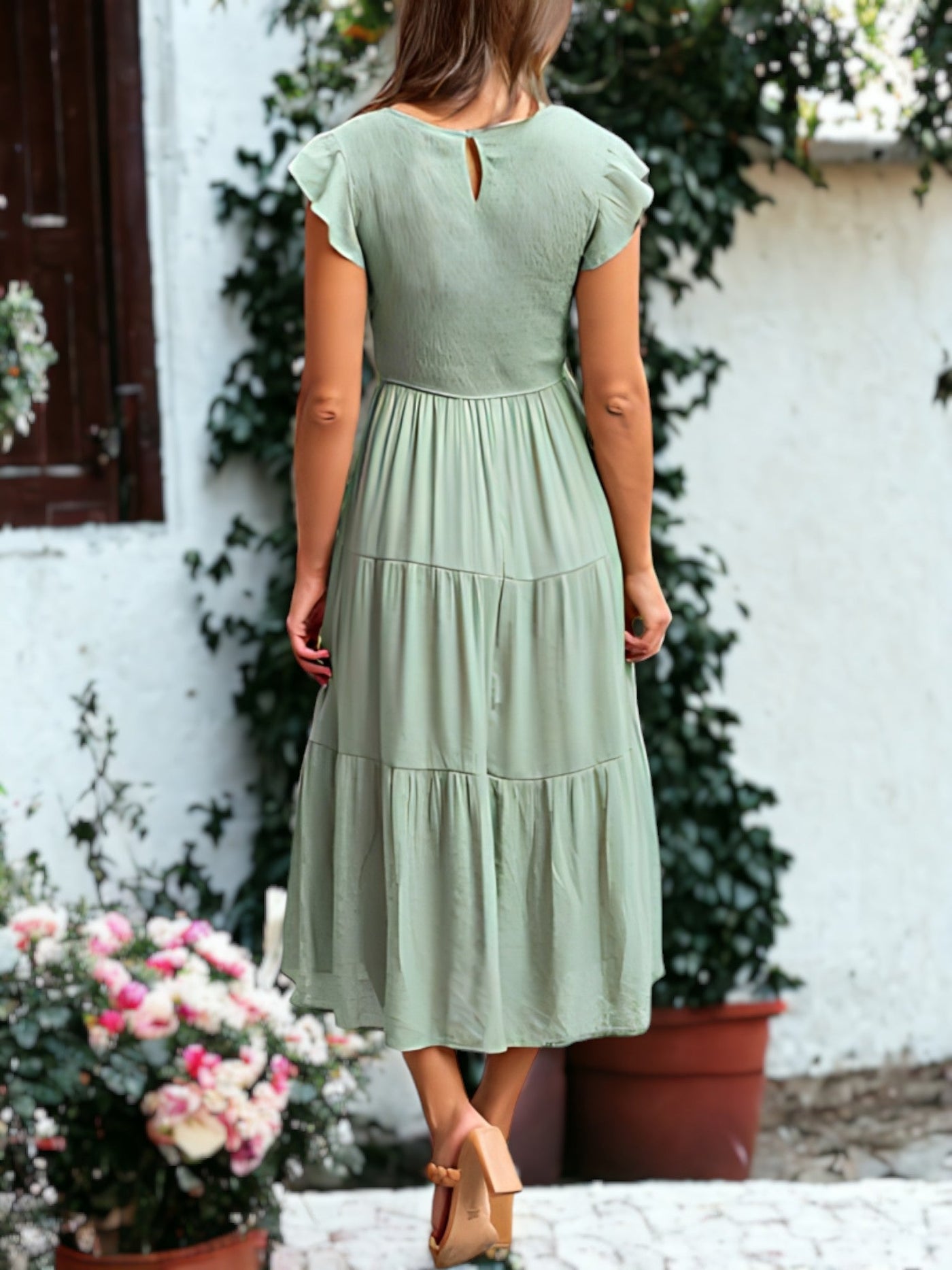 MIA | Shirred Ruffle Sleeve Midi Dress