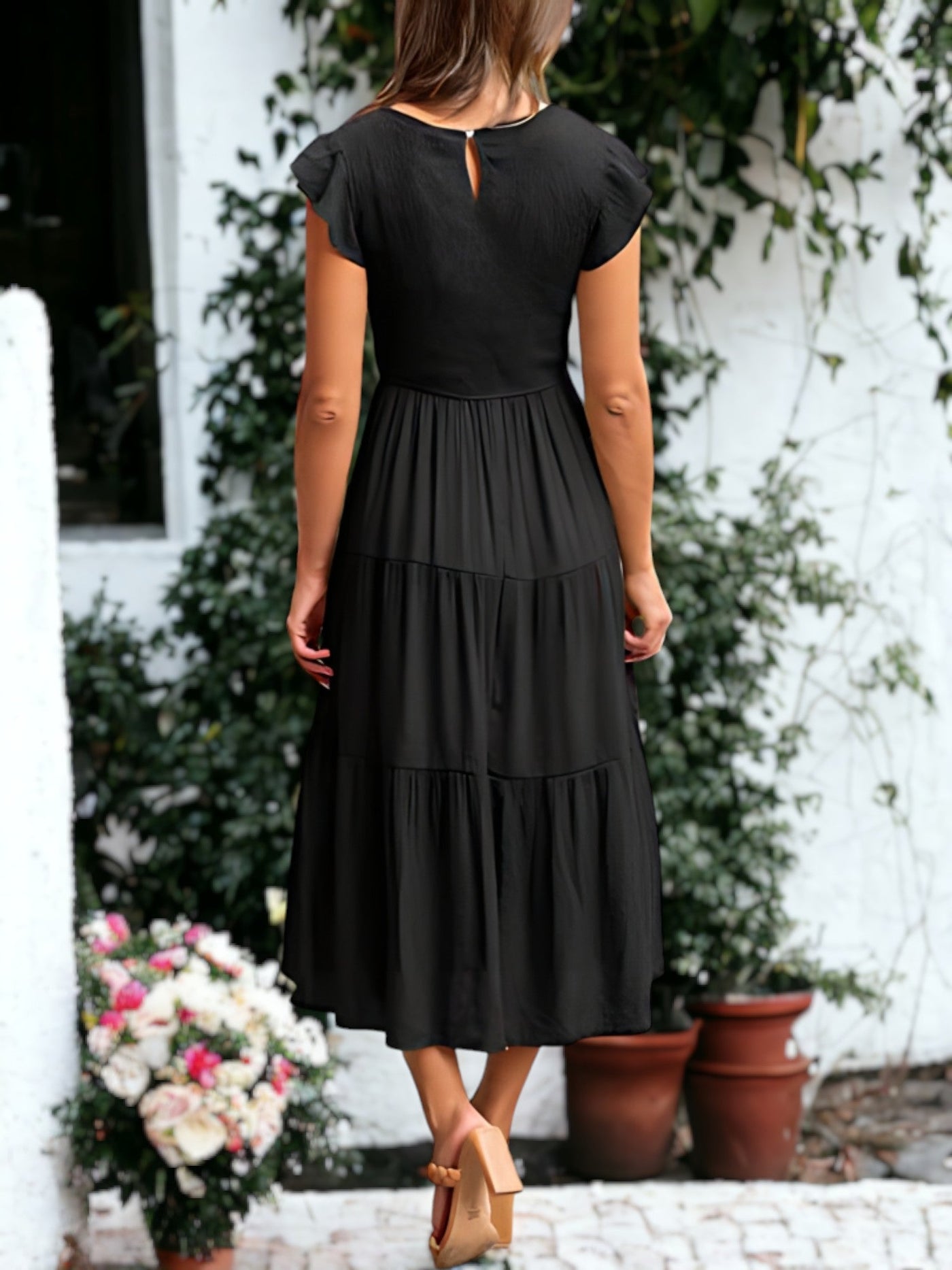 MIA | Shirred Ruffle Sleeve Midi Dress