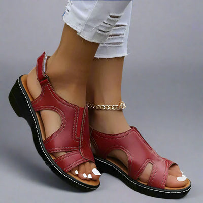 BENIGNA | Comfortable and elegant women's sandals