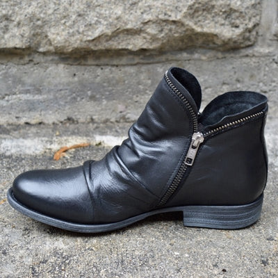 SANNE | Elegant leather boots for women